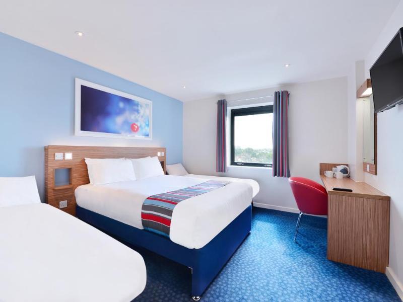 Travelodge London Raynes Park Dış mekan fotoğraf